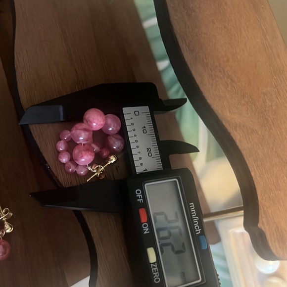 Elegant Vintage Purple Beaded Earrings - Picture 5 of 6